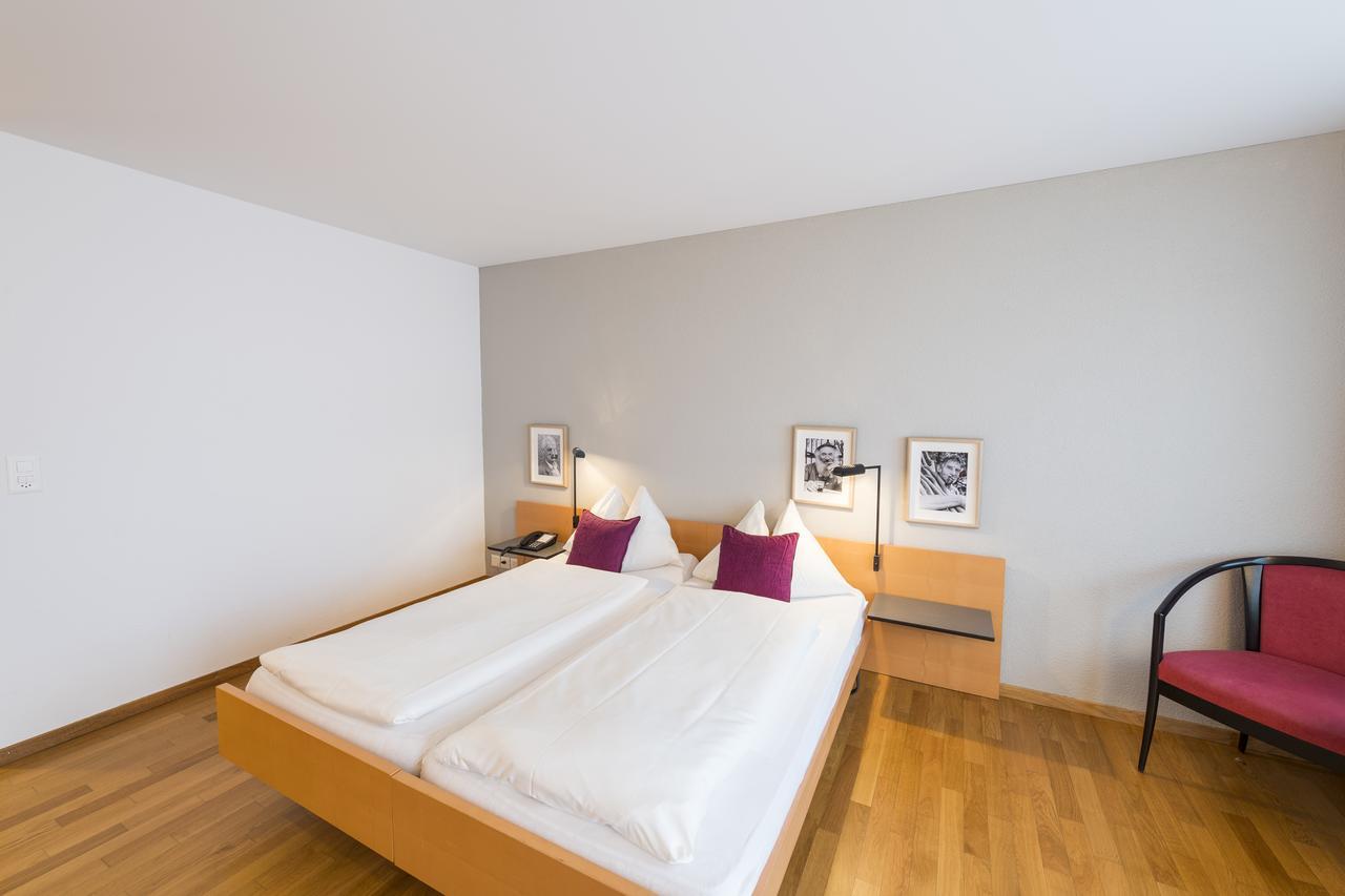 Hotel Krone ブオクス エクステリア 写真