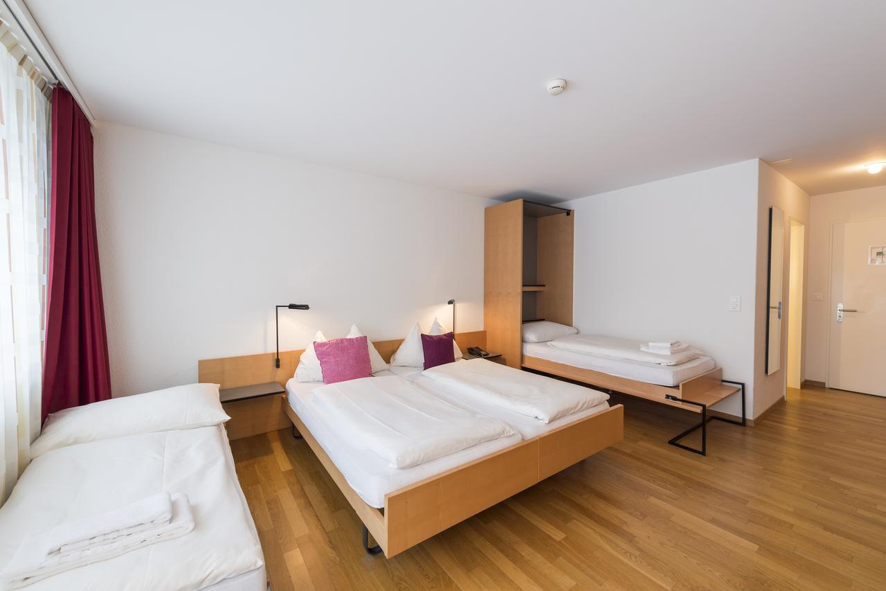 Hotel Krone ブオクス エクステリア 写真