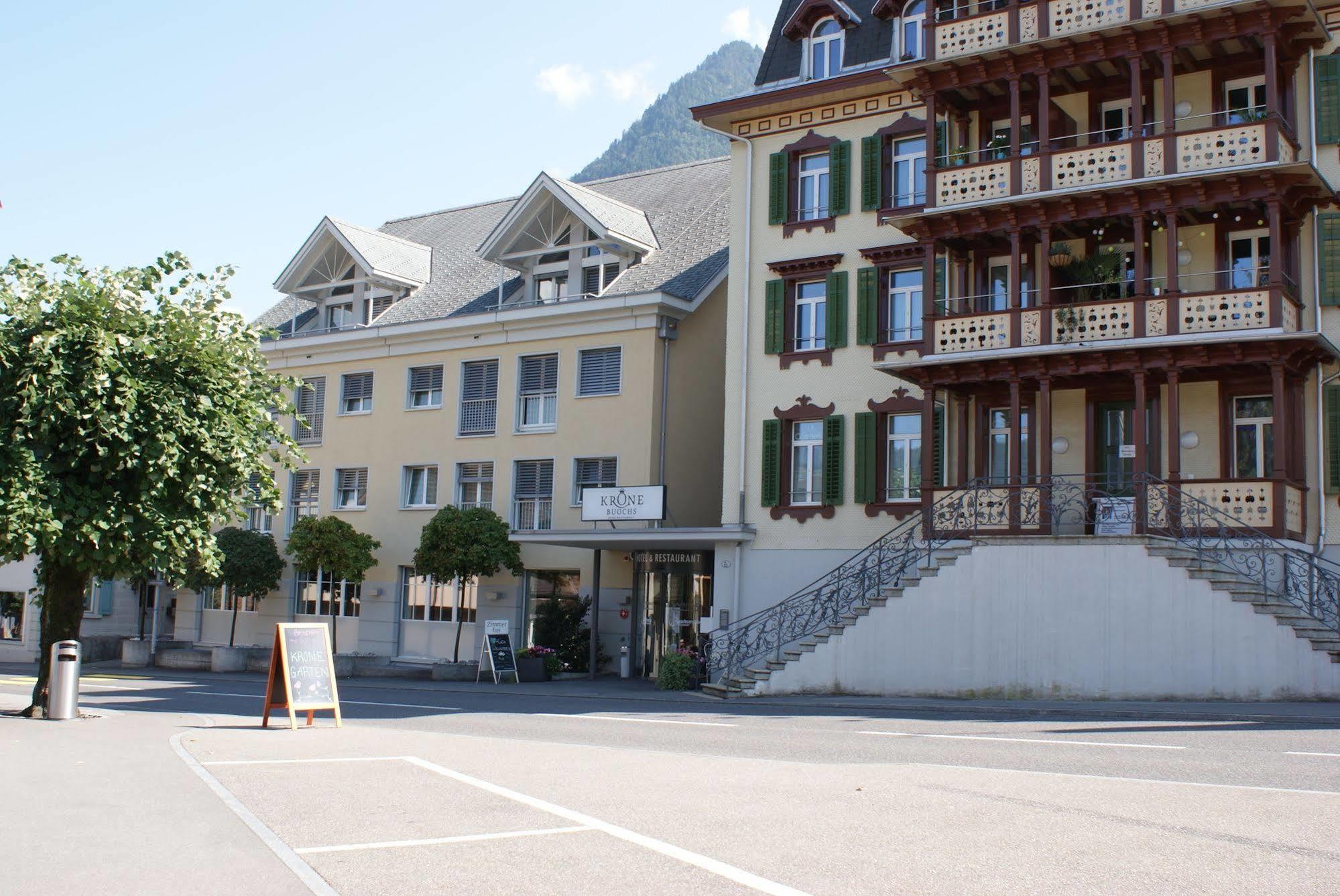 Hotel Krone ブオクス エクステリア 写真